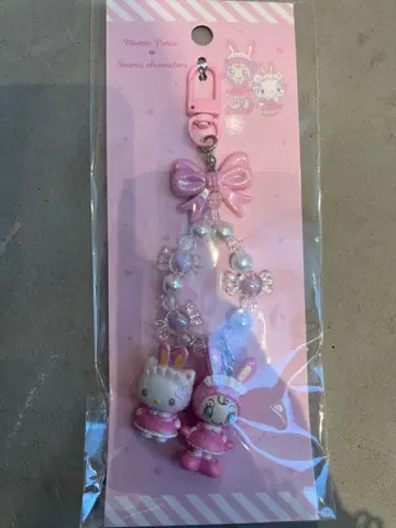 mezzo piano x 산리오 캐릭터즈 키링 키티