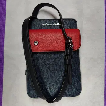 MICHAEL KORS 스마트폰 숄더백 다크 블루/레드
