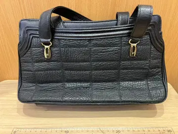 블랙 가죽 퀼팅 핸드백