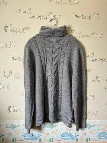 COMME CA ISM 그레이 케이블 짜임 터틀넥 니트