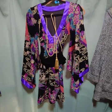 플라워 패턴 미니 원피스 긴팔