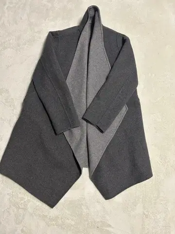 UNTITLED 그레이 오픈 프론트 코트