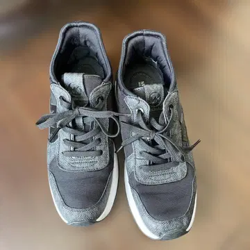 마이클코어스 스니커즈