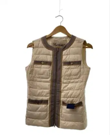 헬레노 다운 베스트 40 사이즈