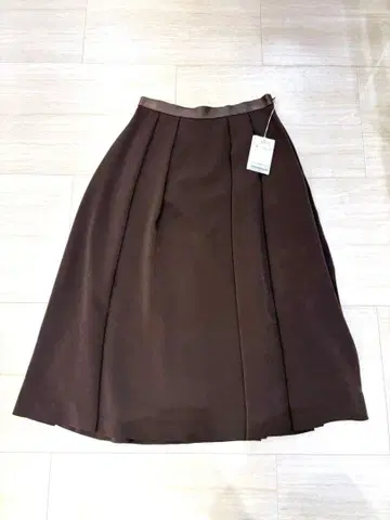 미사용 새상품 JUDY collection 브라운 스커트 사이즈 40