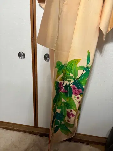 베이지 츠케사게 호몬기 꽃무늬 빅 패턴