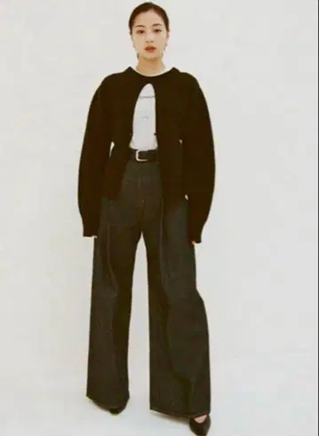 스즈 히로세 x CLANE 턱 와이드 데님 팬츠