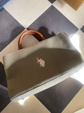 U.S. POLO ASSN. 올리브 그린 핸드백