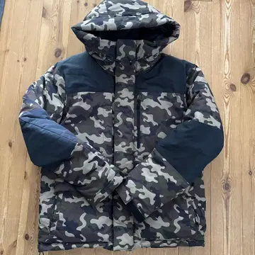 남성용 다운 자켓 L 사이즈 CERONIAS 카모플라쥬