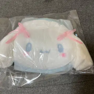 mezzo piano x 산리오 캐릭터즈 페이스형 파우치 시나몬