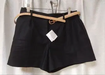 ZARA 블랙 숏팬츠 XS 사이즈 벨트 포함 시착만 한 상품