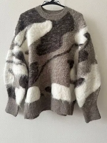 Ungrid 카모플라쥬 패턴 니트 스웨터