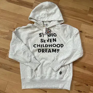 STUDIO SEVEN x GU 후드티