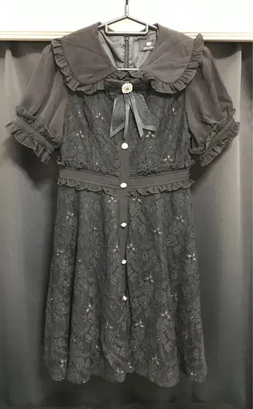 ROJITA 비쥬 브로치 포함 전체 레이스 반팔 원피스 블랙