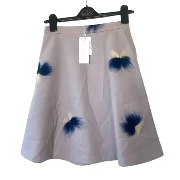 새상품 PROPORTION 나비 자수 울 혼방 플레어 스커트 연보라 M