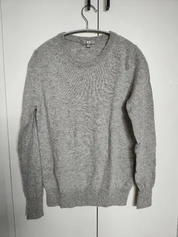 유니클로 캐시미어 100% 크루넥 스웨터