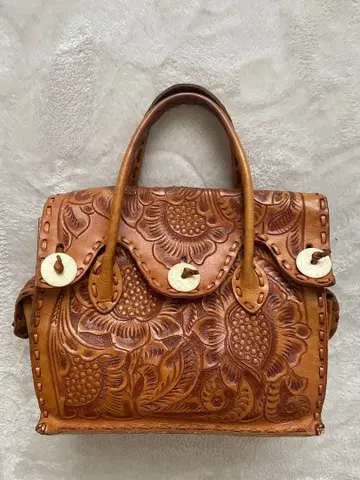 그레이스 콘티넨탈 카빙 백