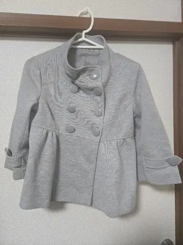그레이 더블 버튼 코트