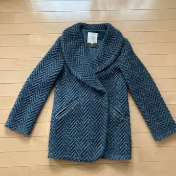 자유구 다크 그레이 헤링본 코트 사이즈 38