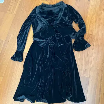 블랙 벨벳풍 프릴 셋업 3종 세트