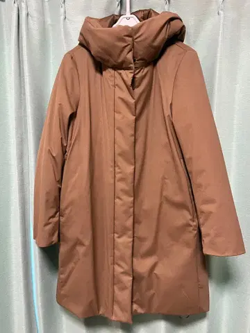 유니클로 하이브리드 다운 코트 M
