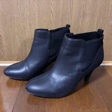 블랙 레더 스웨이드 부츠 하이힐