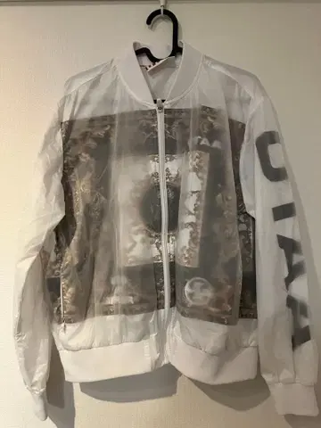 UTAA 비침 자켓 화이트