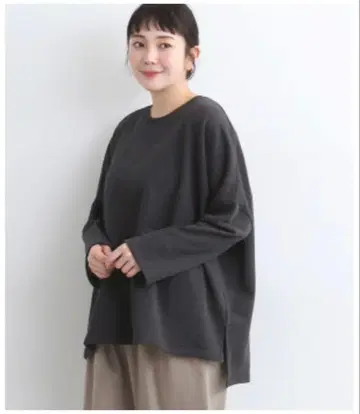 택 포함 새상품 코라유 맨투맨 풀오버