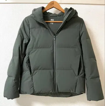 UNIQLO 후드 부착 다운 자켓 S 사이즈 올리브 그린