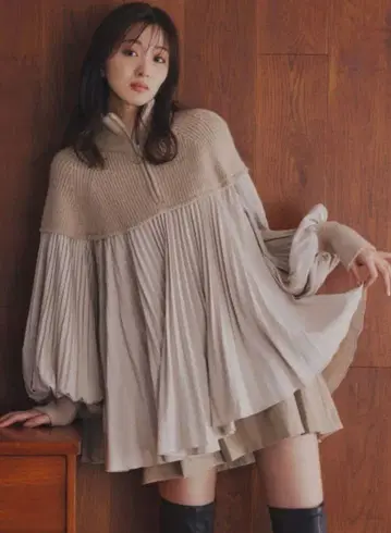 COCO DEAL [ 오카자키 사에 콜라보 ] 플리츠 도킹 니트 베이지