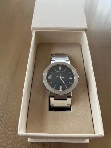 TRUSSARDI 남성용 손목시계