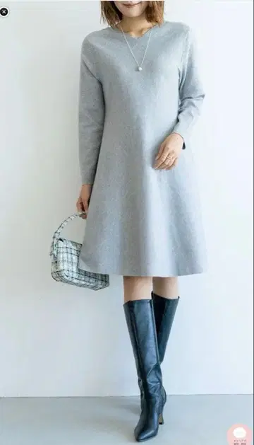 [ 미사용 새상품 ] 인기 M.deux의 그레이 V넥 A라인 원피스