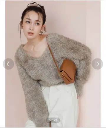 dazzlin 해밍 라메 샤기 크롭 상의