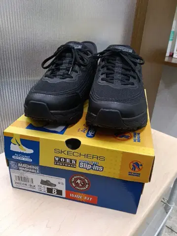 스케쳐스 슬립인즈 와이드 핏 26cm 미사용품