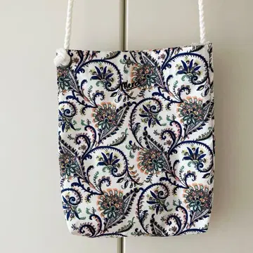 [ 새상품급 ] SOULEIADO 꽃무늬 디자인 숄더백 미니백