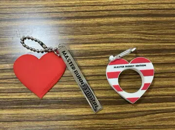 MASTER BUNNY EDITION 명찰, 공 파우치 세트