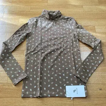 [택 포함 미사용 새상품] MASAGO 하이넥 긴팔 상의 스트레치 베이지