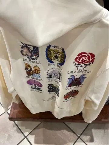 USJ 한정판 몬스터 헌터 후드티 L 사이즈