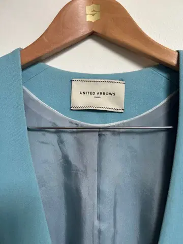 UNITED ARROWS 스카이블루 스프링 코트