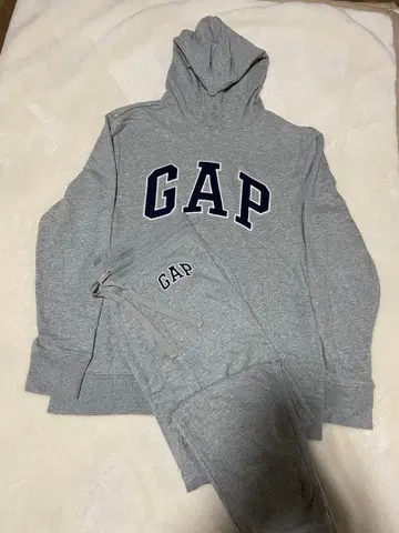 GAP 셋업 M 사이즈