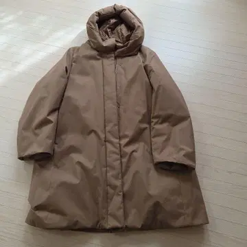 유니클로 하이브리드 다운 코트