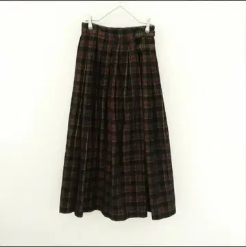 트레디셔널한 분위기의 퀼트 턱 스커트 l'atelier du savon