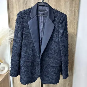 ZARA WOMAN 테일러드 자켓