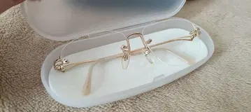 골드 메탈 프레임 라운드 렌즈 안경 케이스 포함