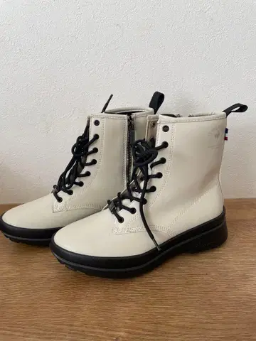 르꼬끄 스포르티프 화이트 부츠 23cm