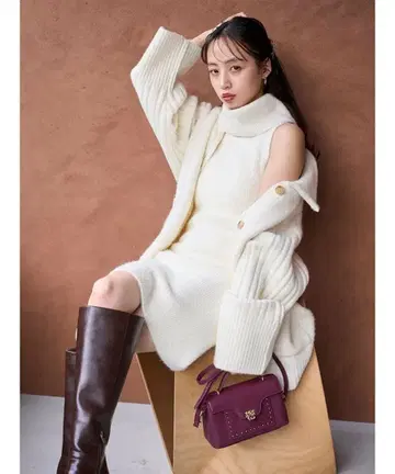 시착만 한 상품 SNIDEL 스텐칼라 니트 자켓 가디건 화이트 코트