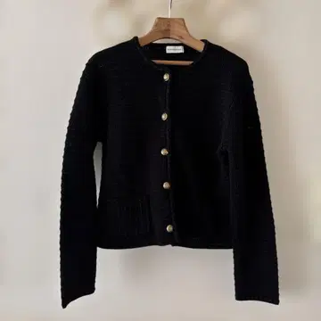 BARNYARDSTORM 핀턱 오크 가디건 블랙 1 골드 버튼
