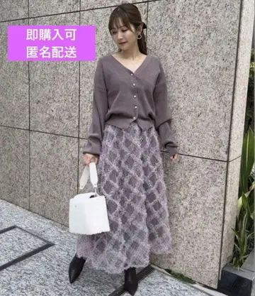 노엘라 도트 샤샤 스커트 x 컴팩트 가디건 세트 M