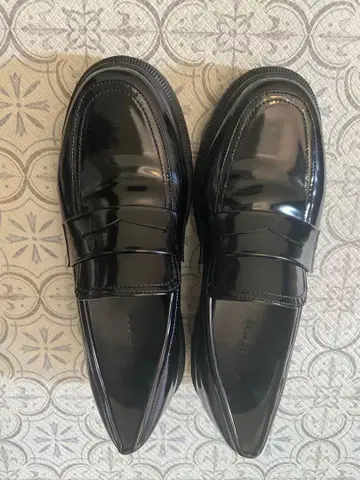 블랙 로퍼 통굽