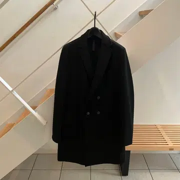 새상품급 영국제 Harris Wharf London 블랙 체스터 코트